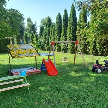 Monika Ot Uellnitz An Der A14 *