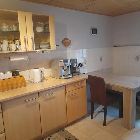 Monika Ot Uellnitz An Der A14 施塔斯富尔特