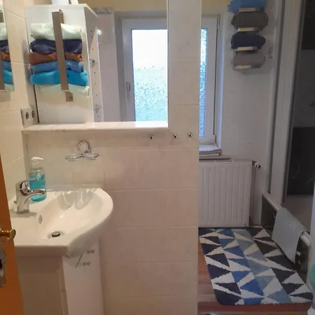 Monika Ot Uellnitz An Der A14 *